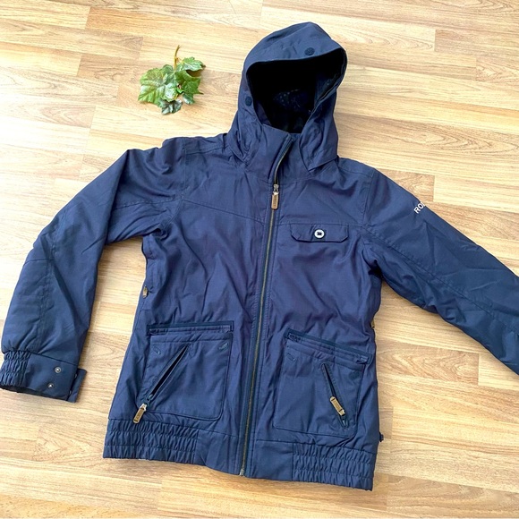 Roxy Winter 🥶 Coat - Picture 2 of 5